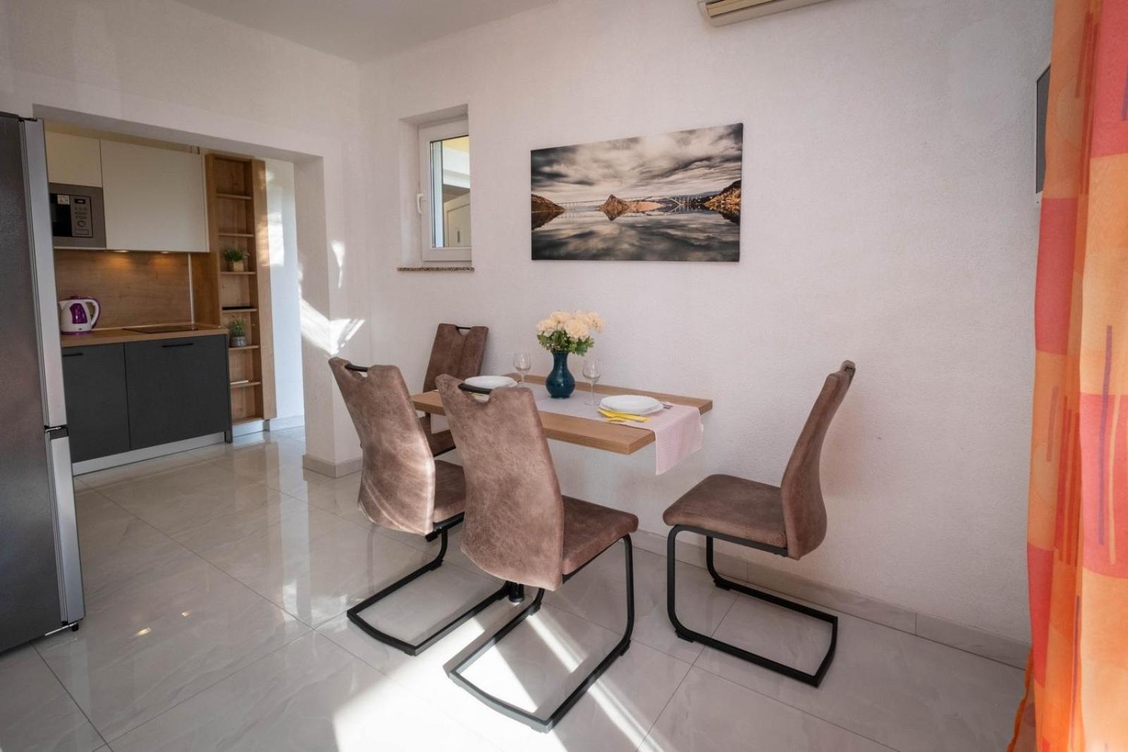 Apartments Serbecic Malinska Eksteriør billede